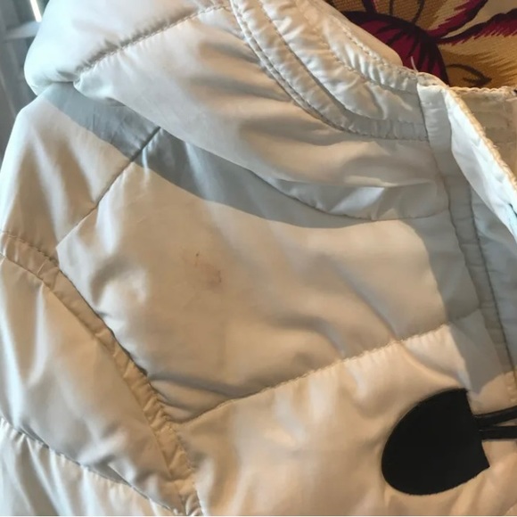 White puffer jacket - Picture 3 of 4